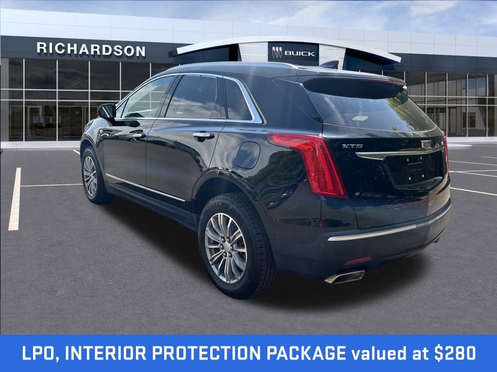 2019 Cadillac XT5 Luxury photo 3