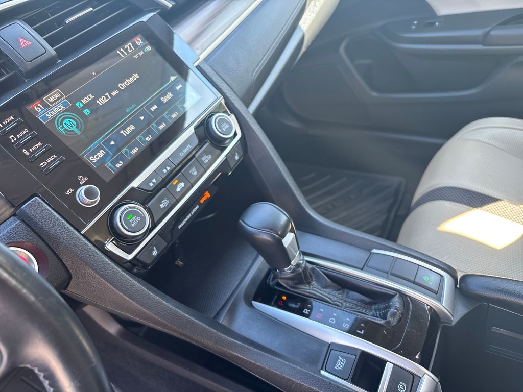2021 Honda Civic EX-L photo 15