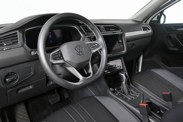2023 Volkswagen Tiguan SE photo 4
