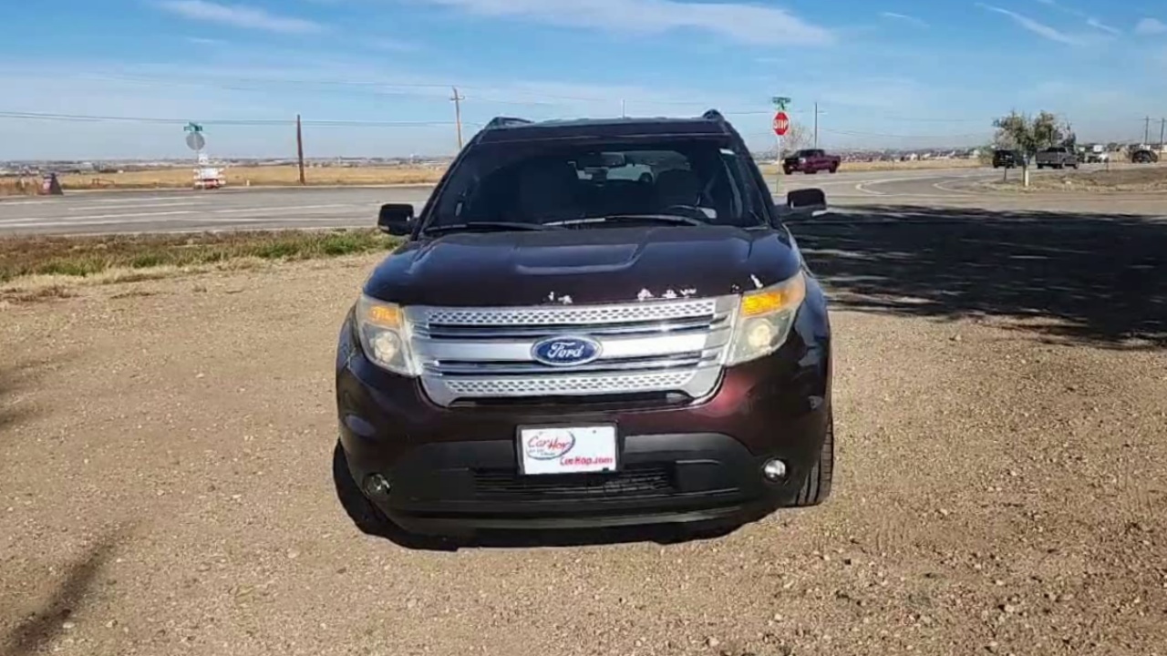 2012 Ford Explorer XLT photo 2