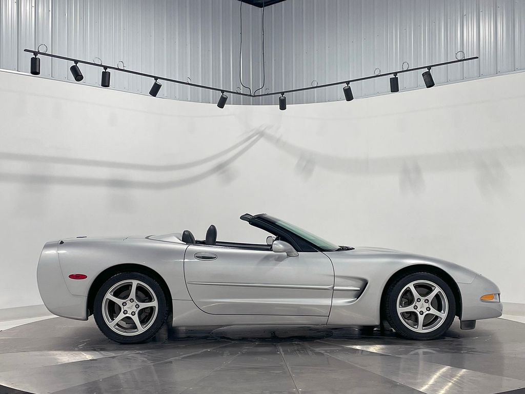 2000 Chevrolet Corvette Base Convertible photo 30