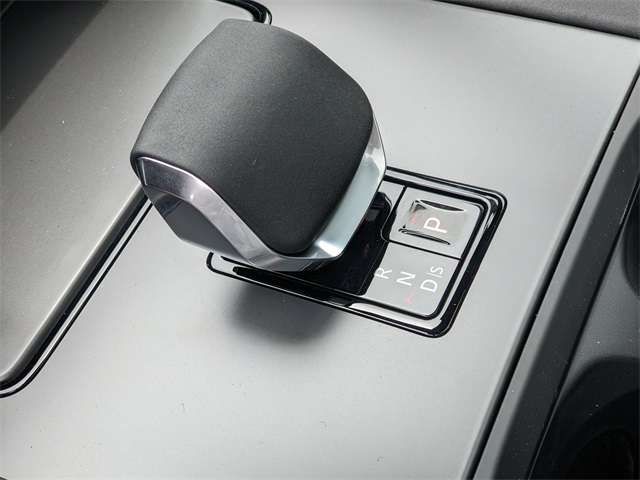 2025 Land Rover Discovery Sport SE photo 11