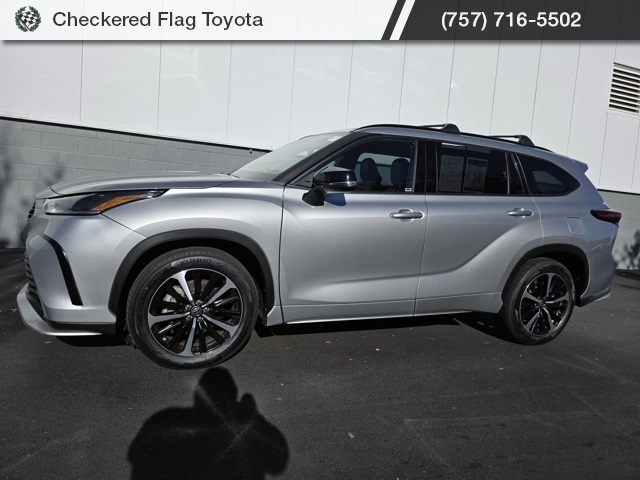 2021 Toyota Highlander XSE photo 2
