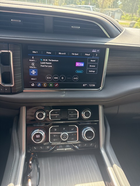 2021 Gmc Yukon XL Denali photo 12