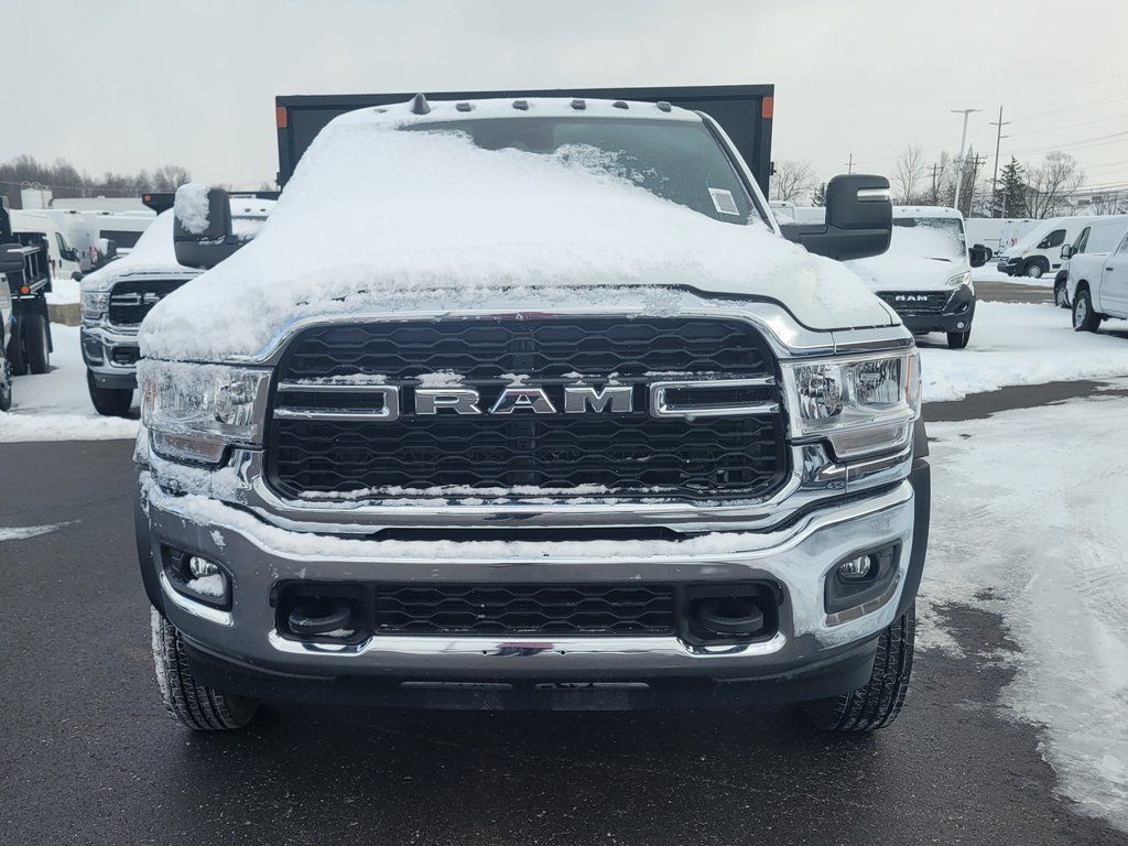 2024 Ram 5500 Tradesman photo 2