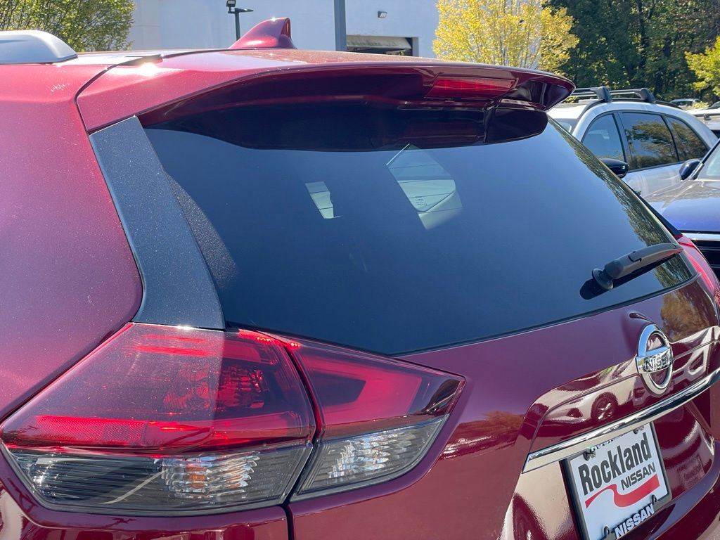 2019 Nissan Rogue SL photo 28