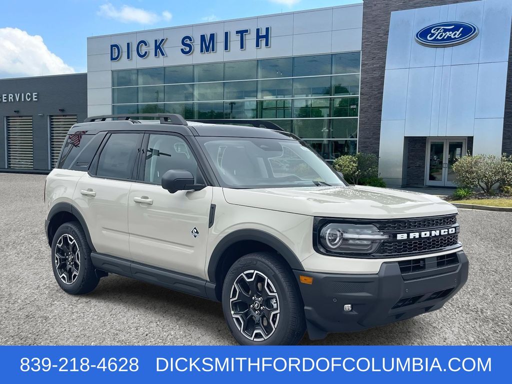 2025 Ford Bronco Sport Outer Banks's photo