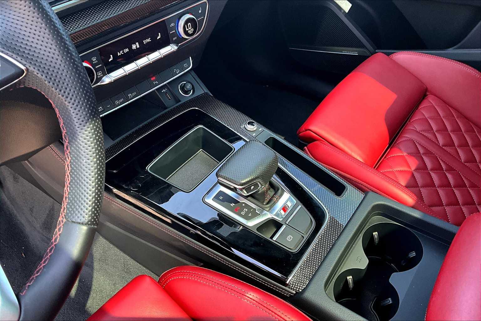 2023 Audi SQ5 Premium Plus photo 26
