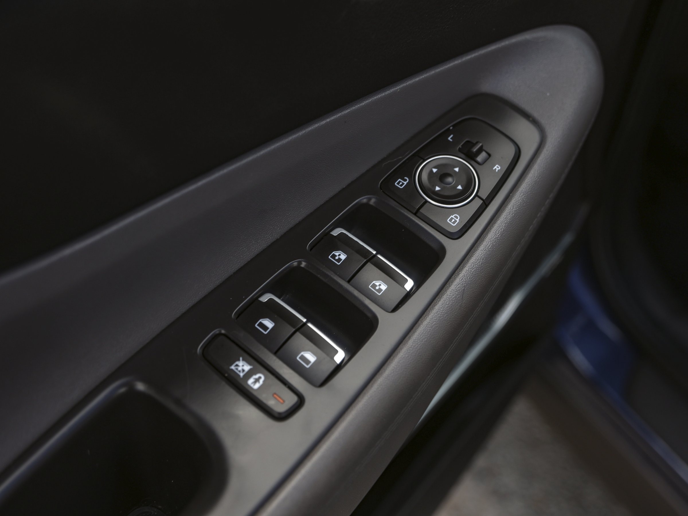 2020 Hyundai Santa Fe SEL photo 26