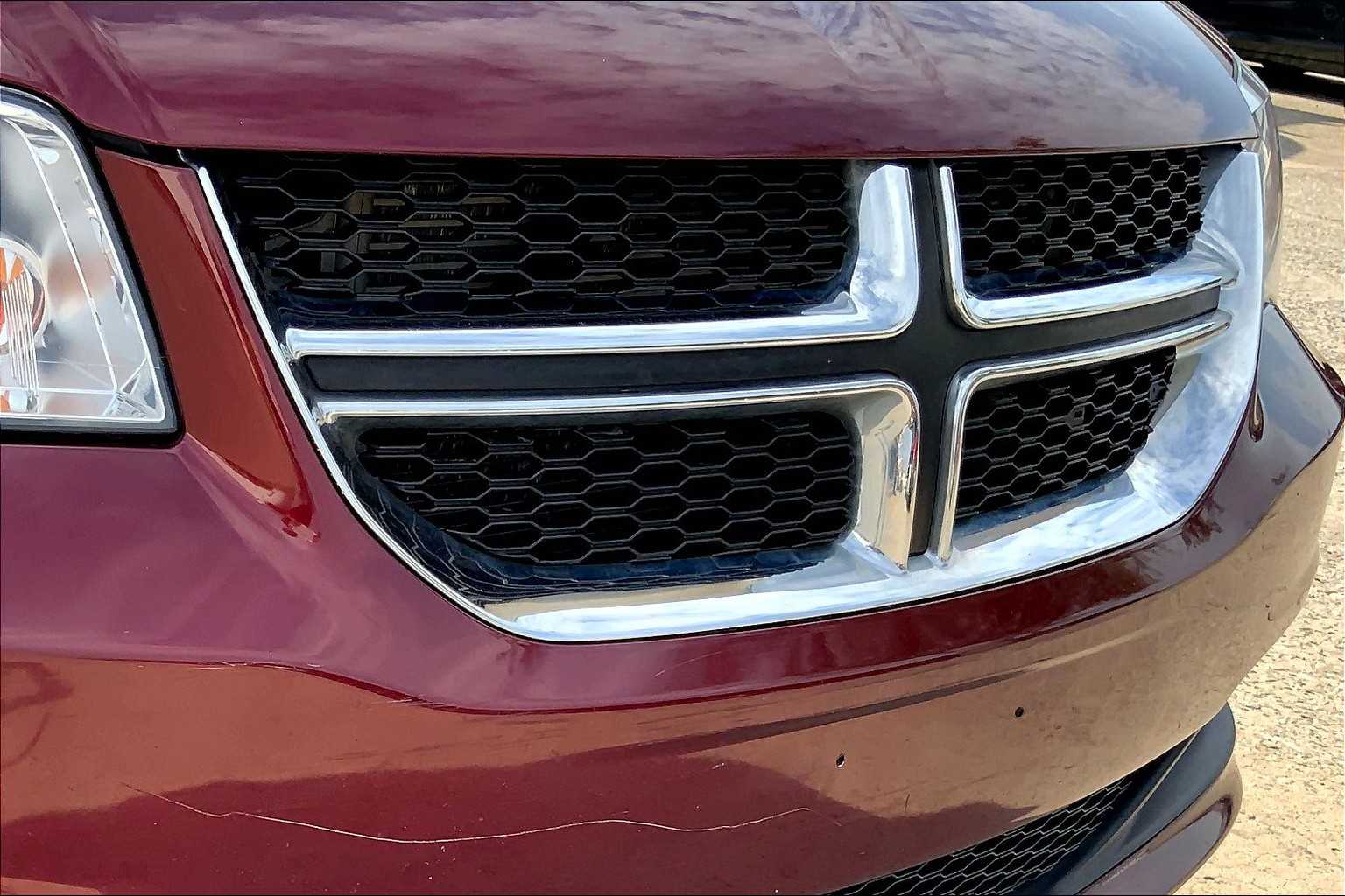 2017 Dodge Grand Caravan SXT photo 25