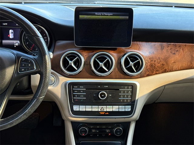 2020 Mercedes Benz GLA 250 4MATIC photo 11