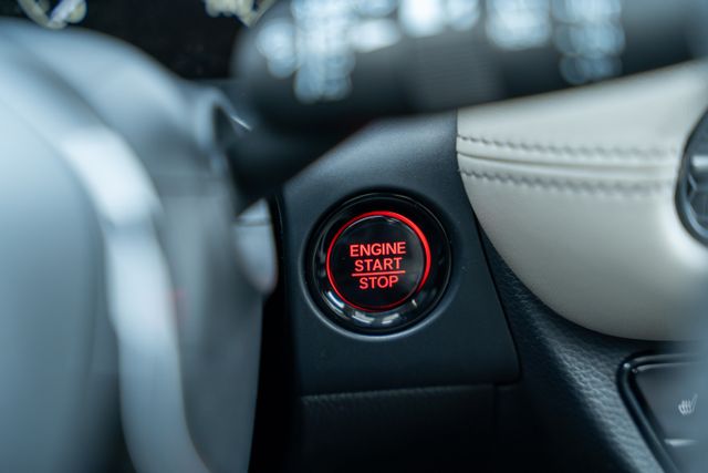 2026 Honda HR-V EX-L photo 18