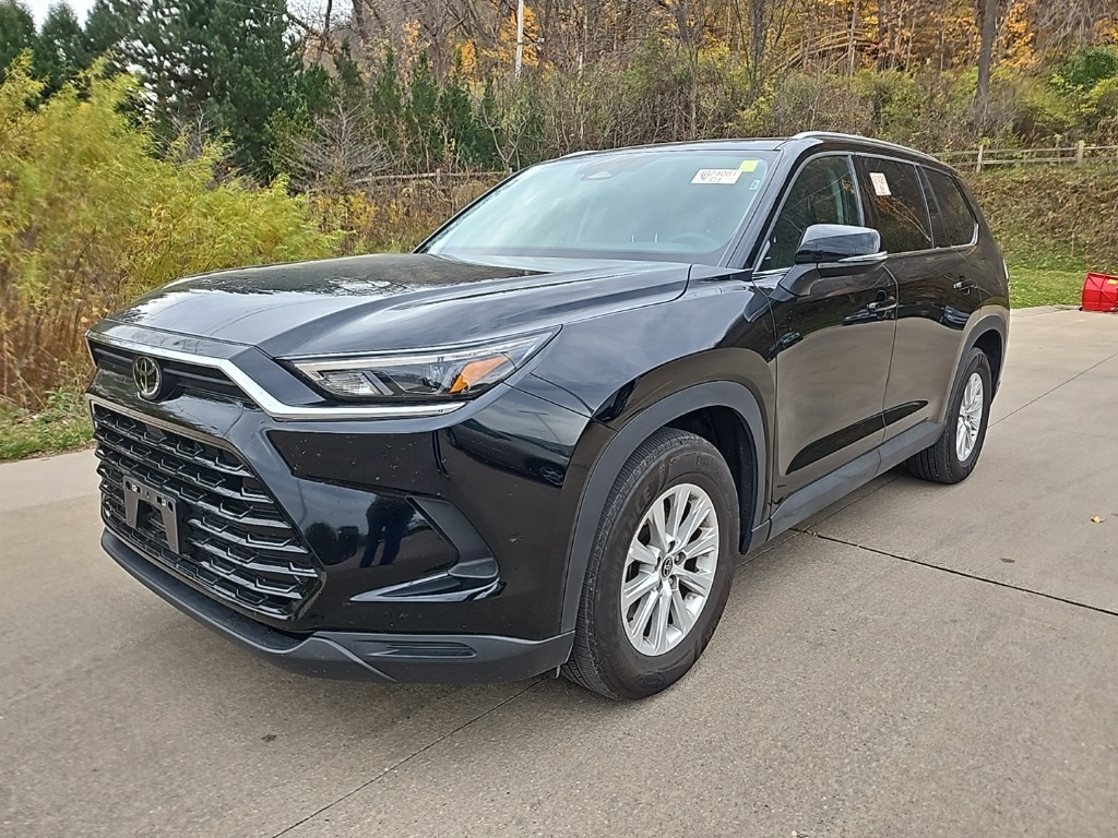2025 Toyota Grand Highlander XLE photo 4