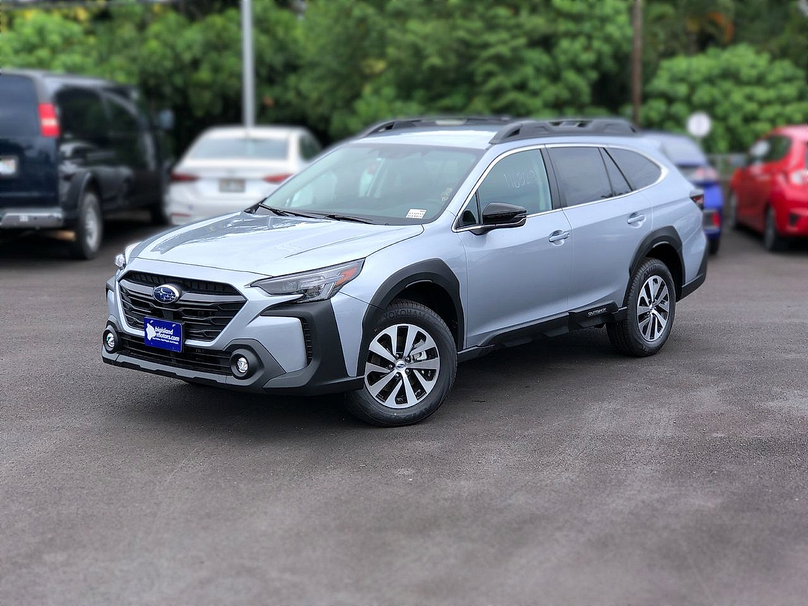 2025 Subaru Outback Premium's photo