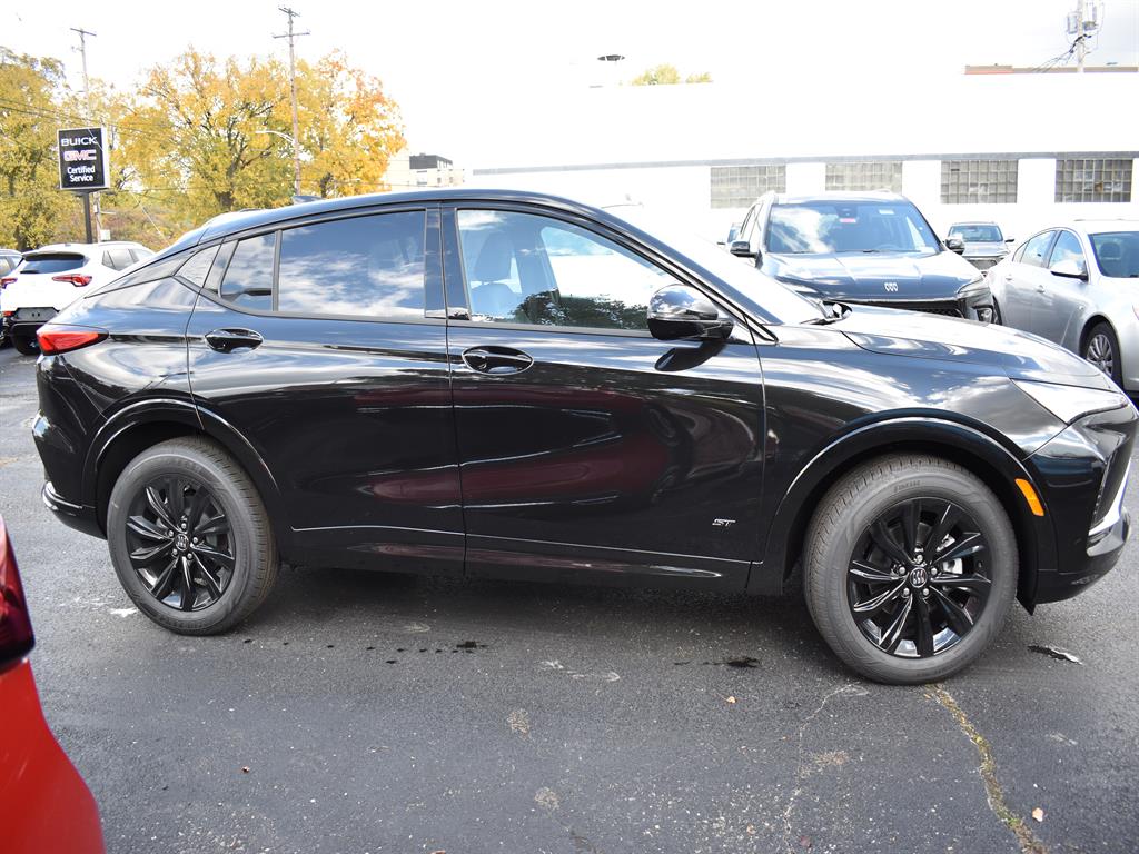 2026 Buick Envista ST photo 4