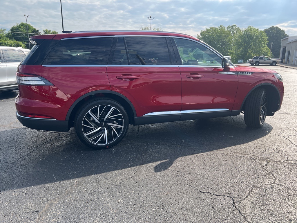 2025 Lincoln Aviator Reserve photo 6