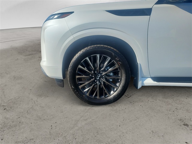 2026 Infiniti QX80 photo 14