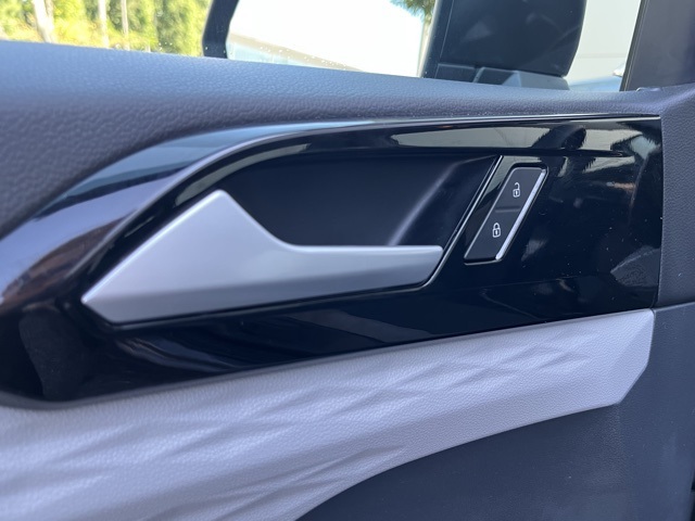 2023 Volkswagen Taos S photo 22