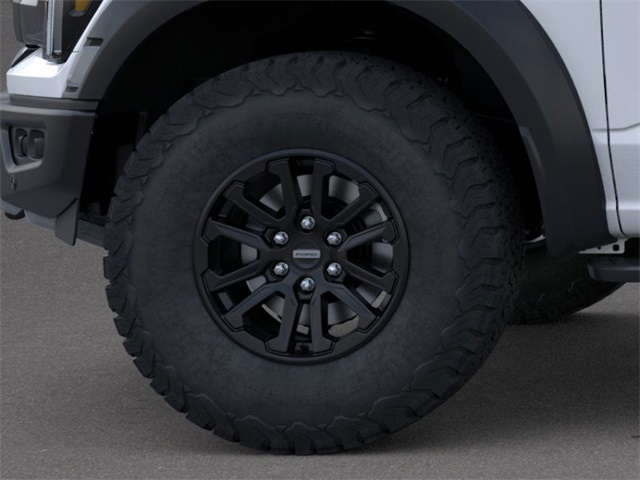 2025 Ford F-150 Raptor photo 18