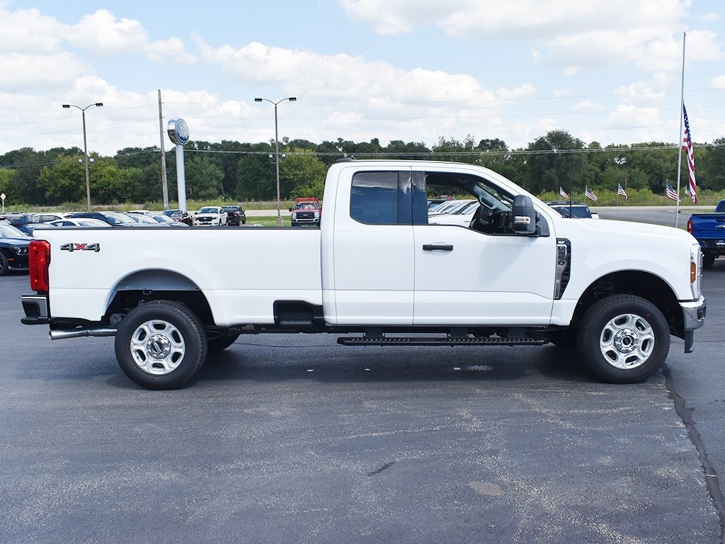 2026 Ford F-250 XLT photo 10