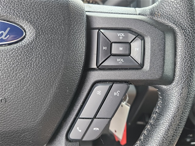 2015 Ford F-150 XLT photo 24