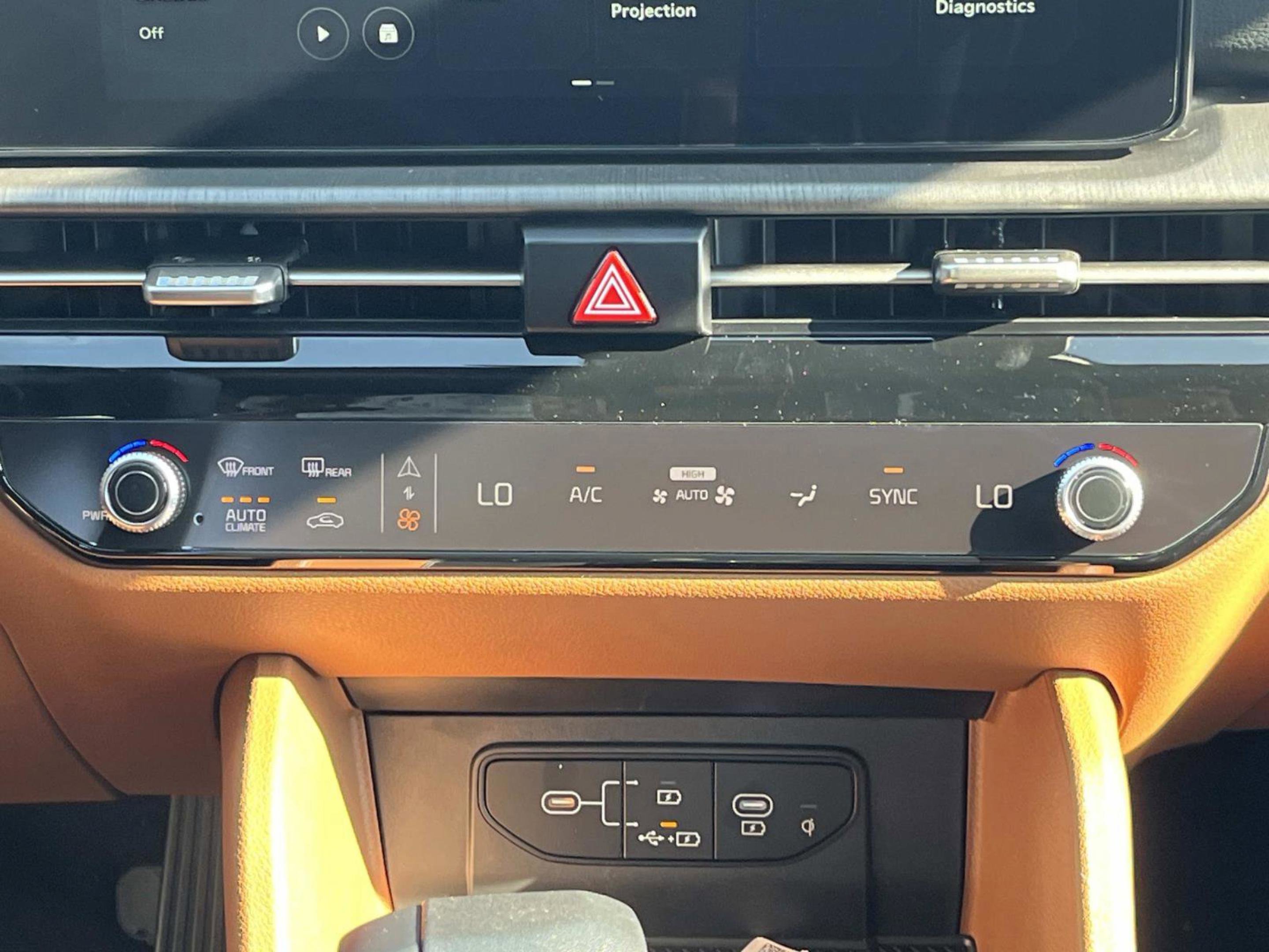 2026 Kia Sportage X-Line photo 15