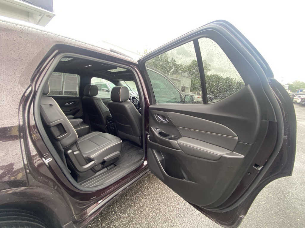 2022 Chevrolet Traverse Premier photo 10