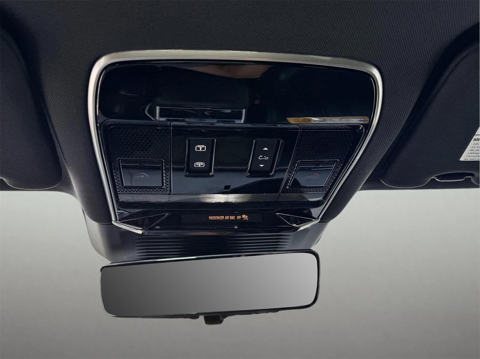 2023 Land Rover Range Rover SE photo 48