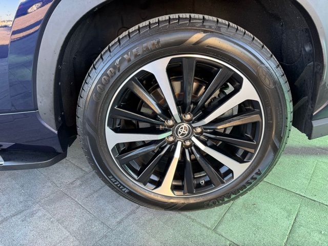 2022 Toyota Highlander XSE photo 3