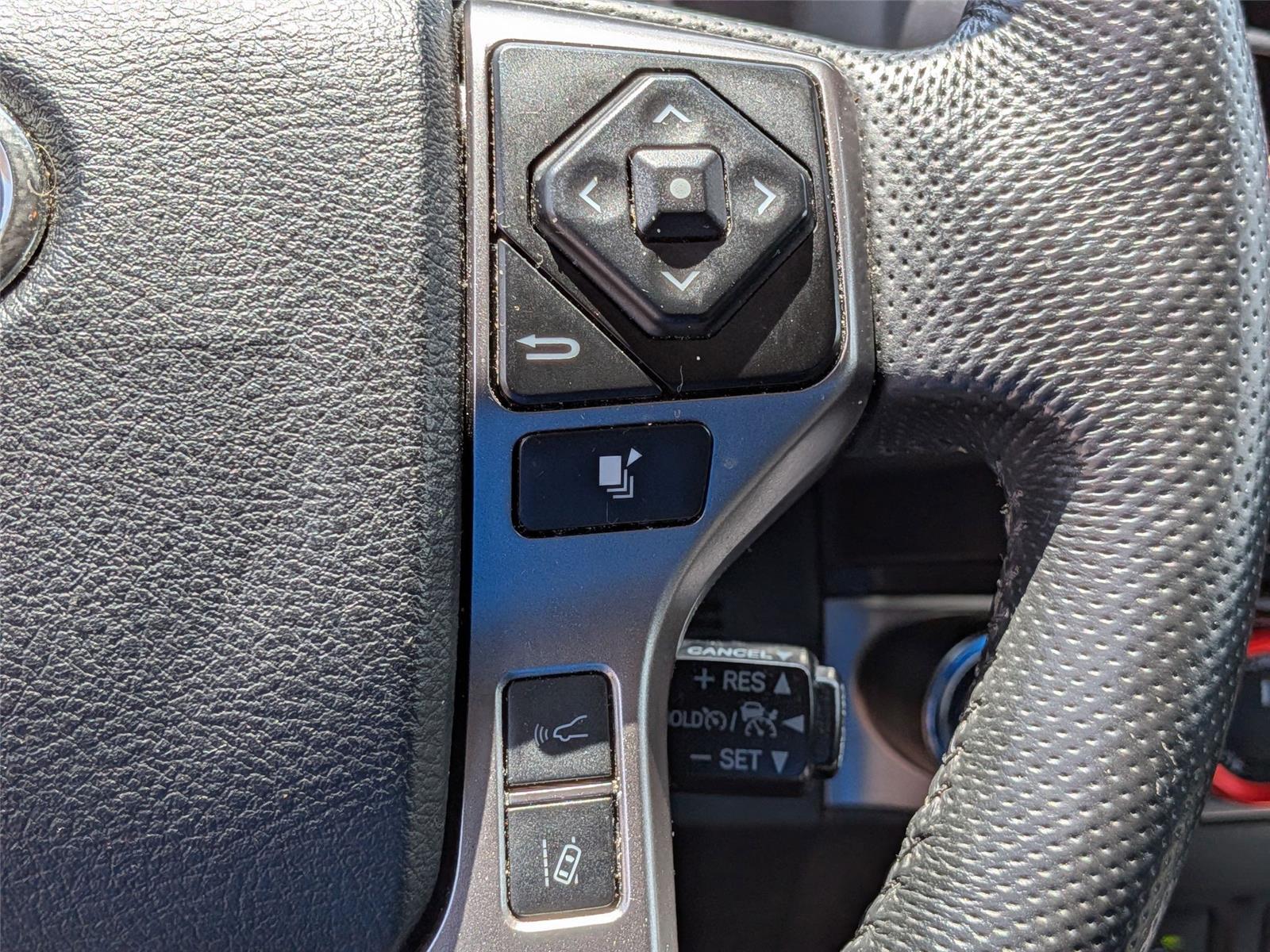 2023 Toyota Tacoma SR5 Double Cab V6 photo 17
