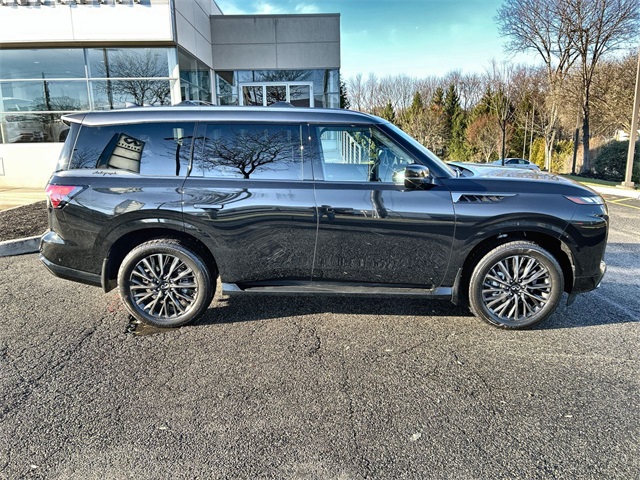 2025 Infiniti QX80 photo 4