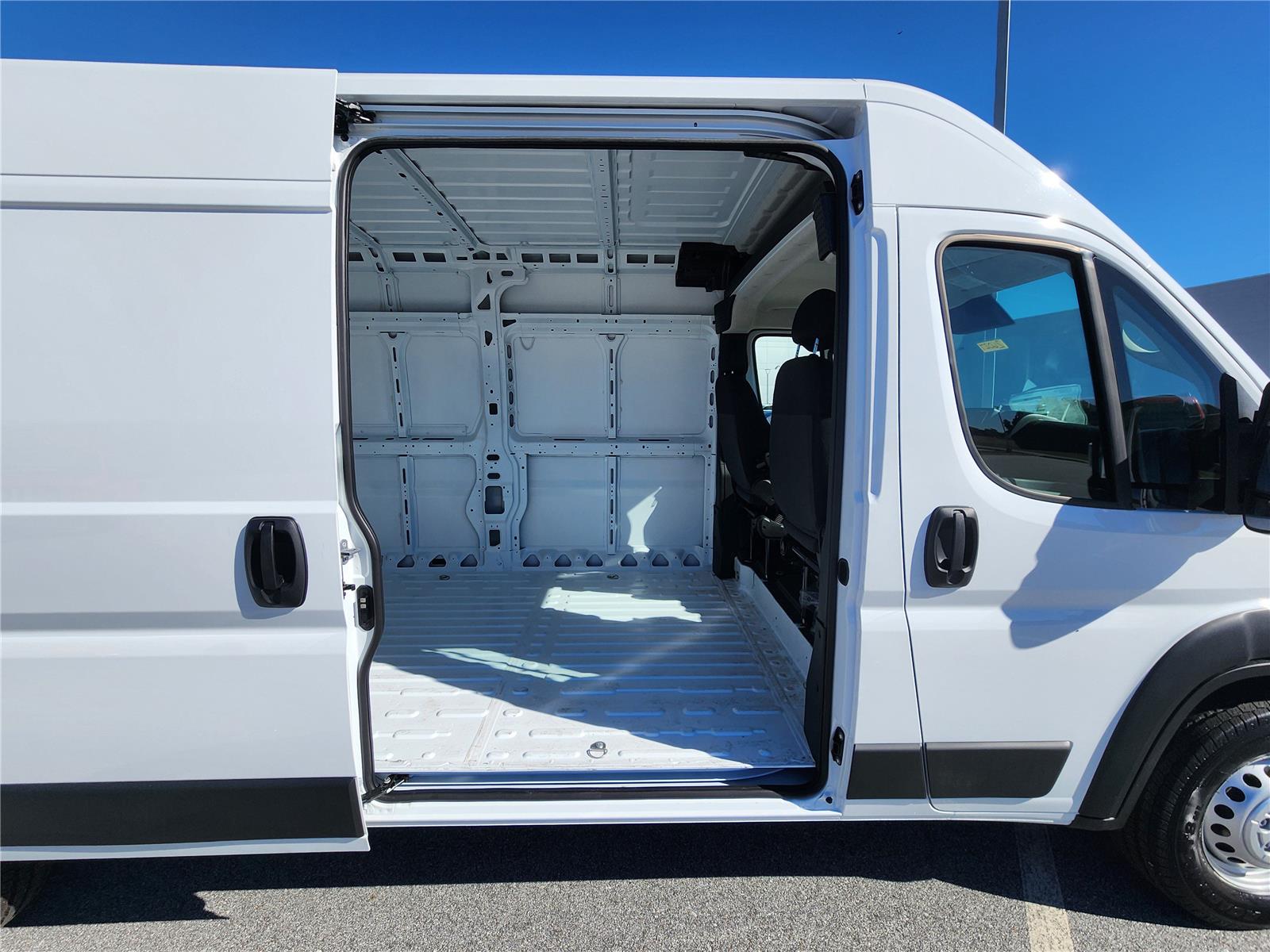 2026 Ram ProMaster 2500 photo 4