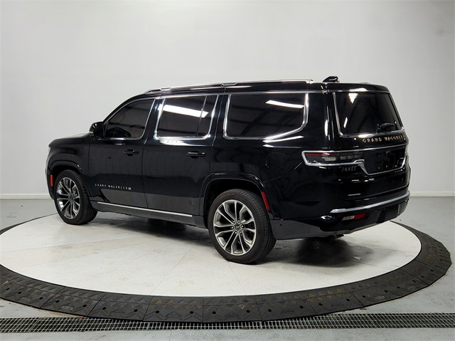 2022 Jeep Grand Wagoneer III photo 3