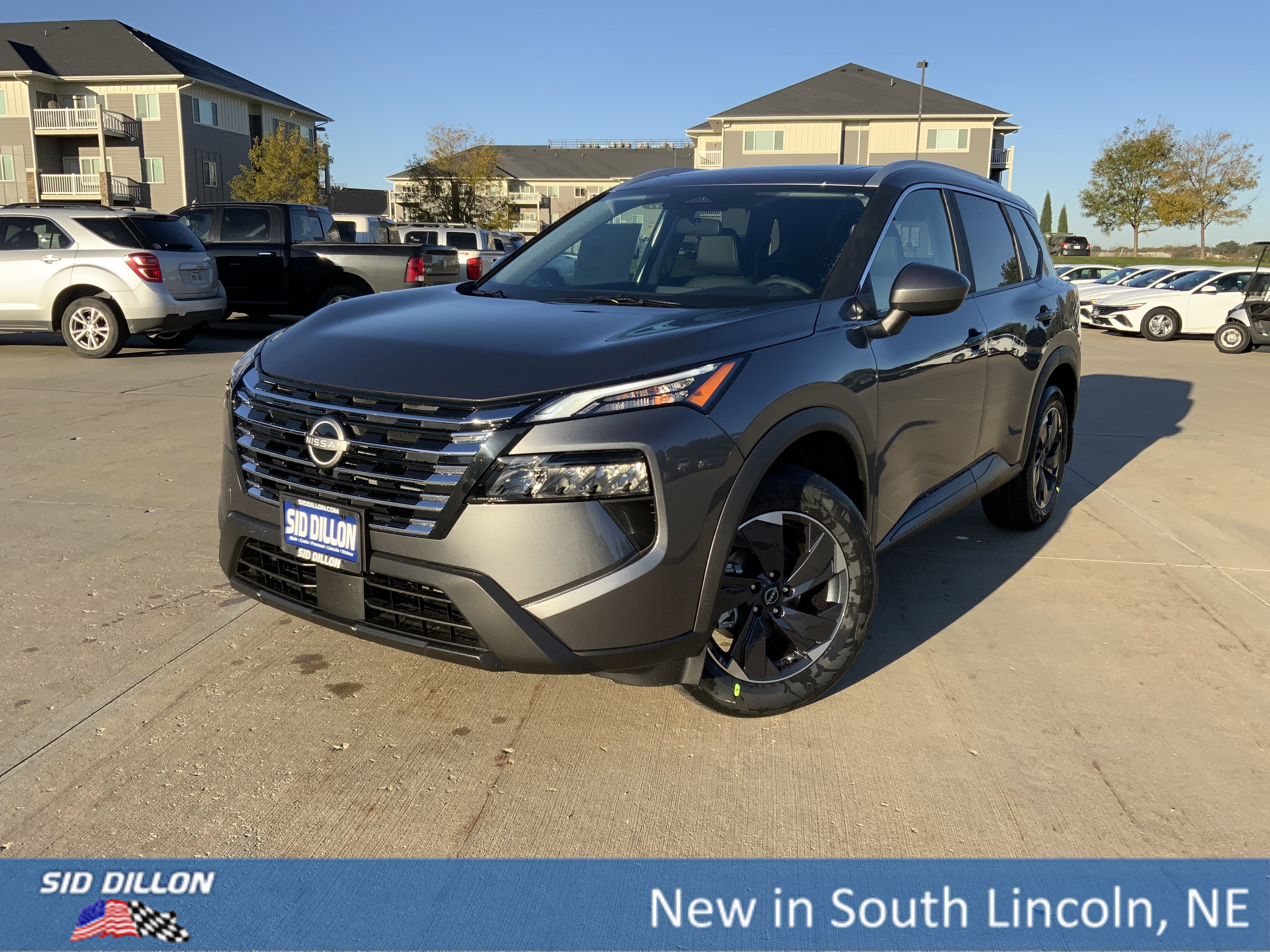 2026 Nissan Rogue SV's photo