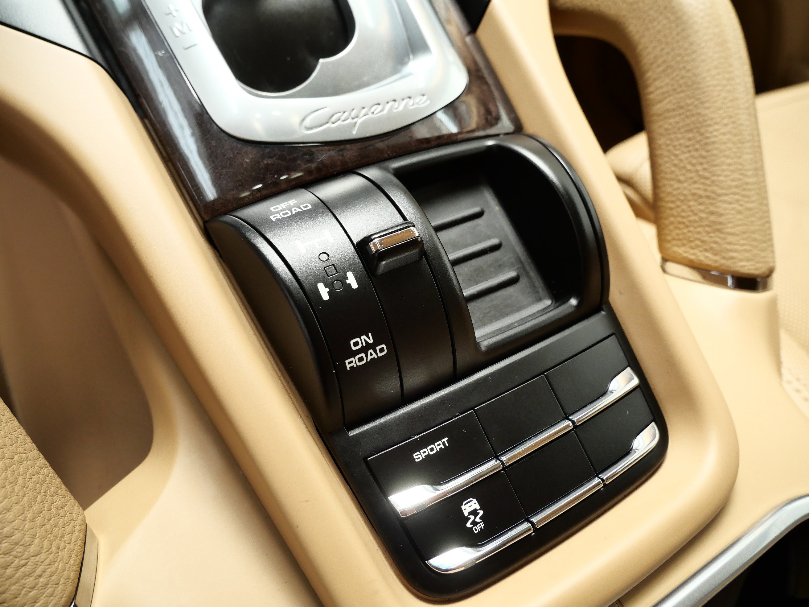 2015 Porsche Cayenne Diesel photo 21
