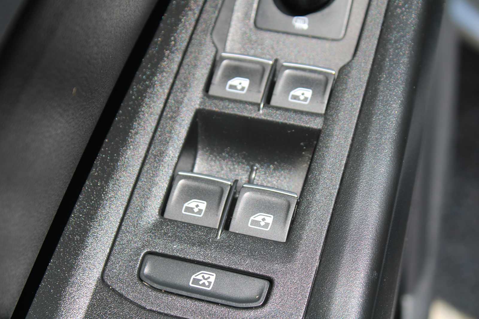 2018 Volkswagen Atlas V6 SEL photo 18