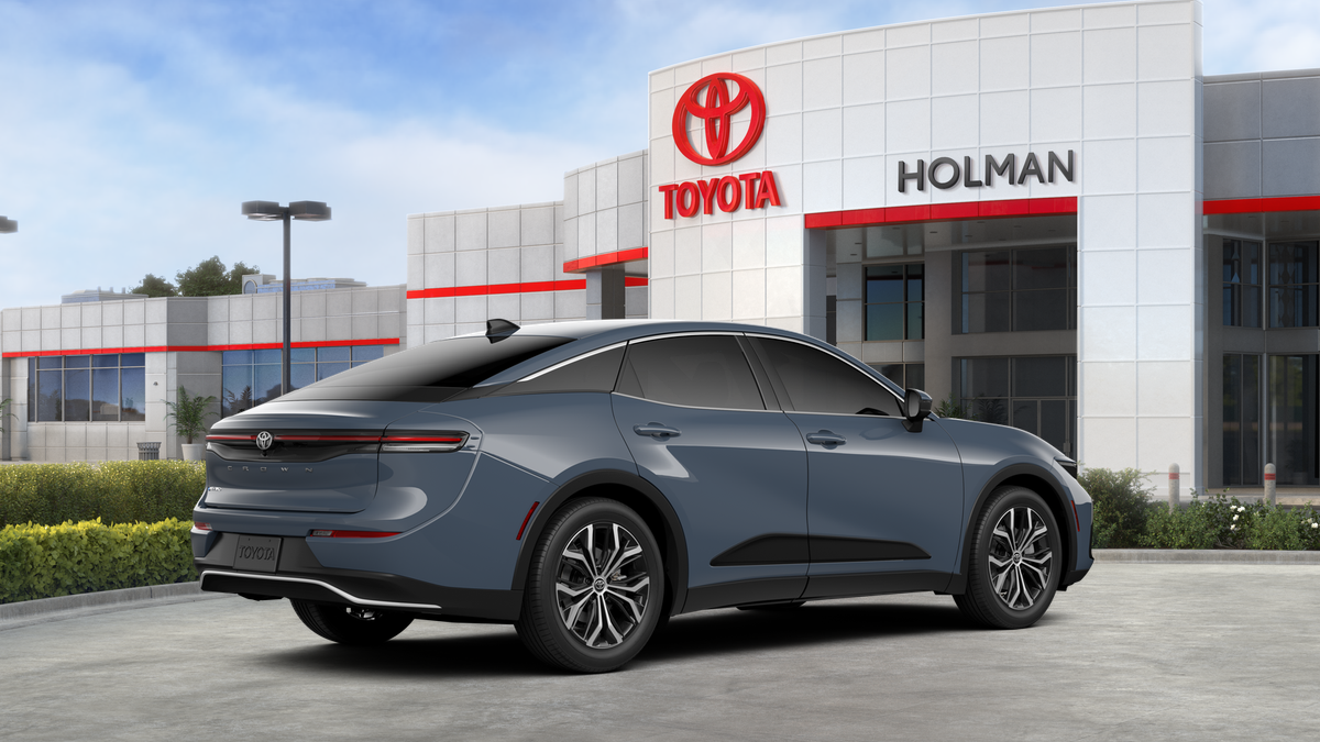 2026 Toyota Crown XLE photo 10