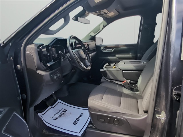 2023 Chevrolet Silverado 1500 LT photo 11