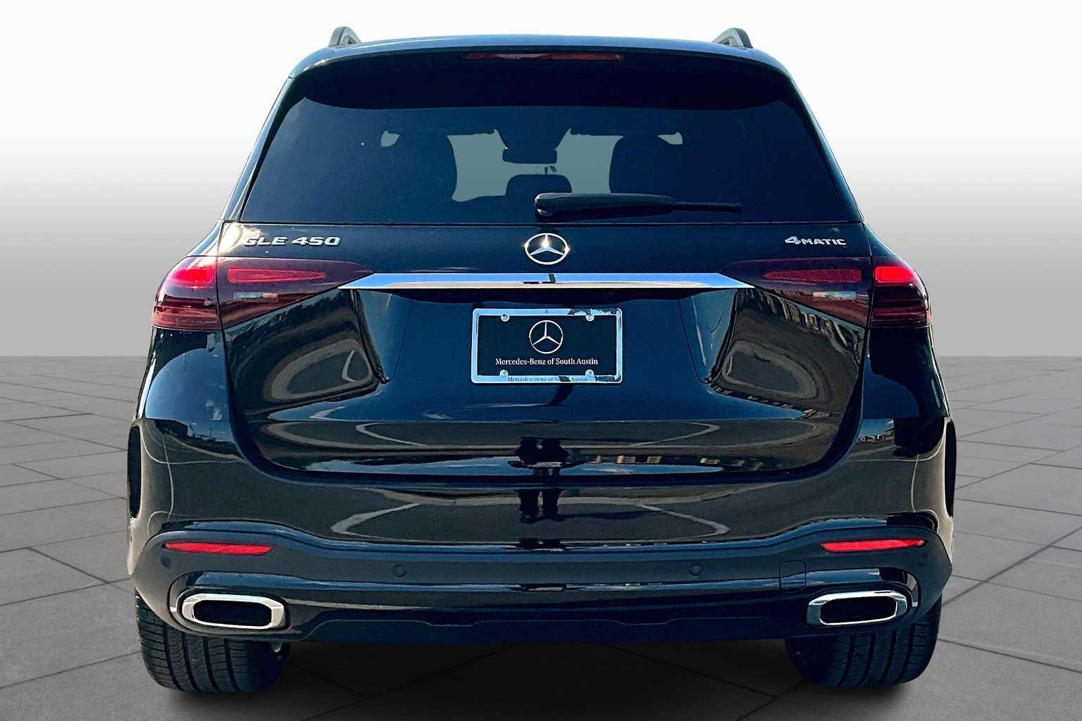 2026 Mercedes Benz GLE 450 4MATIC photo 3