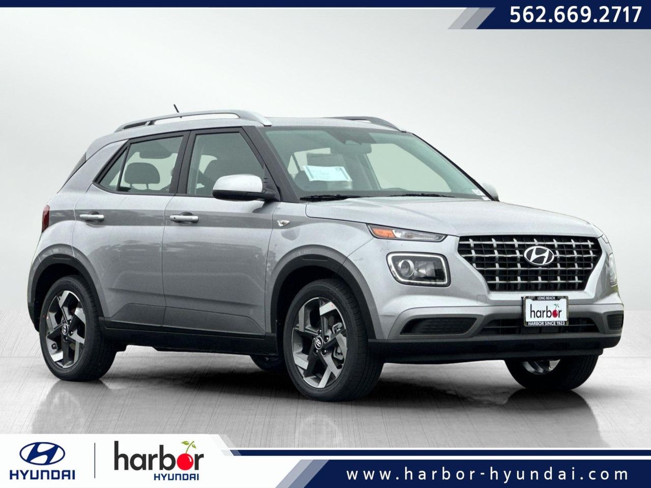 2025 Hyundai Venue SEL's photo