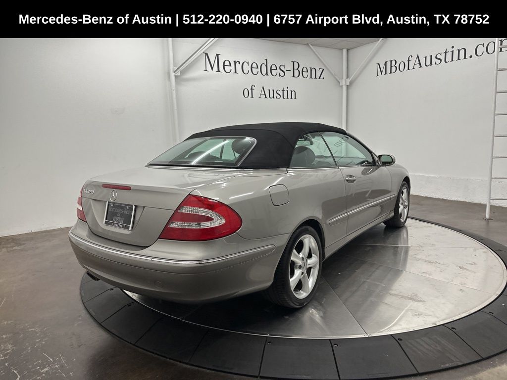 2005 Mercedes Benz CLK 320 photo 7