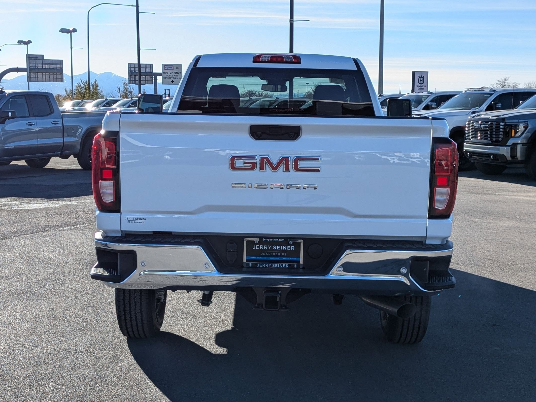 2025 Gmc Sierra 2500 HD Pro photo 4