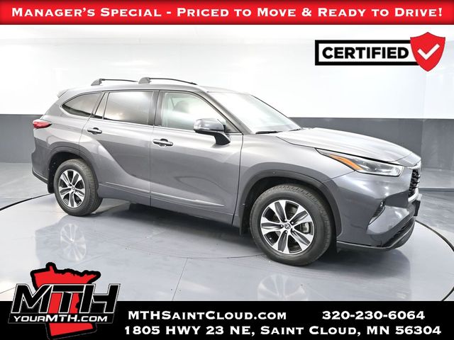 2021 Toyota Highlander XLE's photo