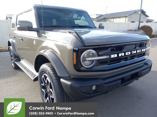 2025 Ford Bronco 4-Door Outer Banks's photo