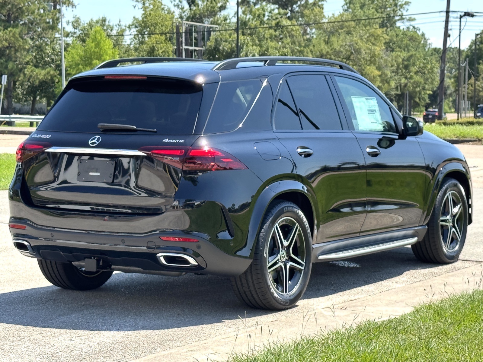 2026 Mercedes Benz GLE 450 4MATIC photo 2