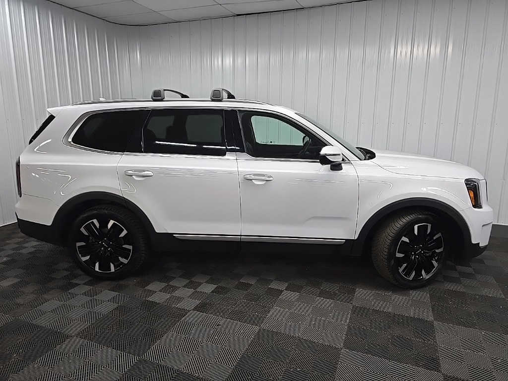 2023 Kia Telluride SX photo 2