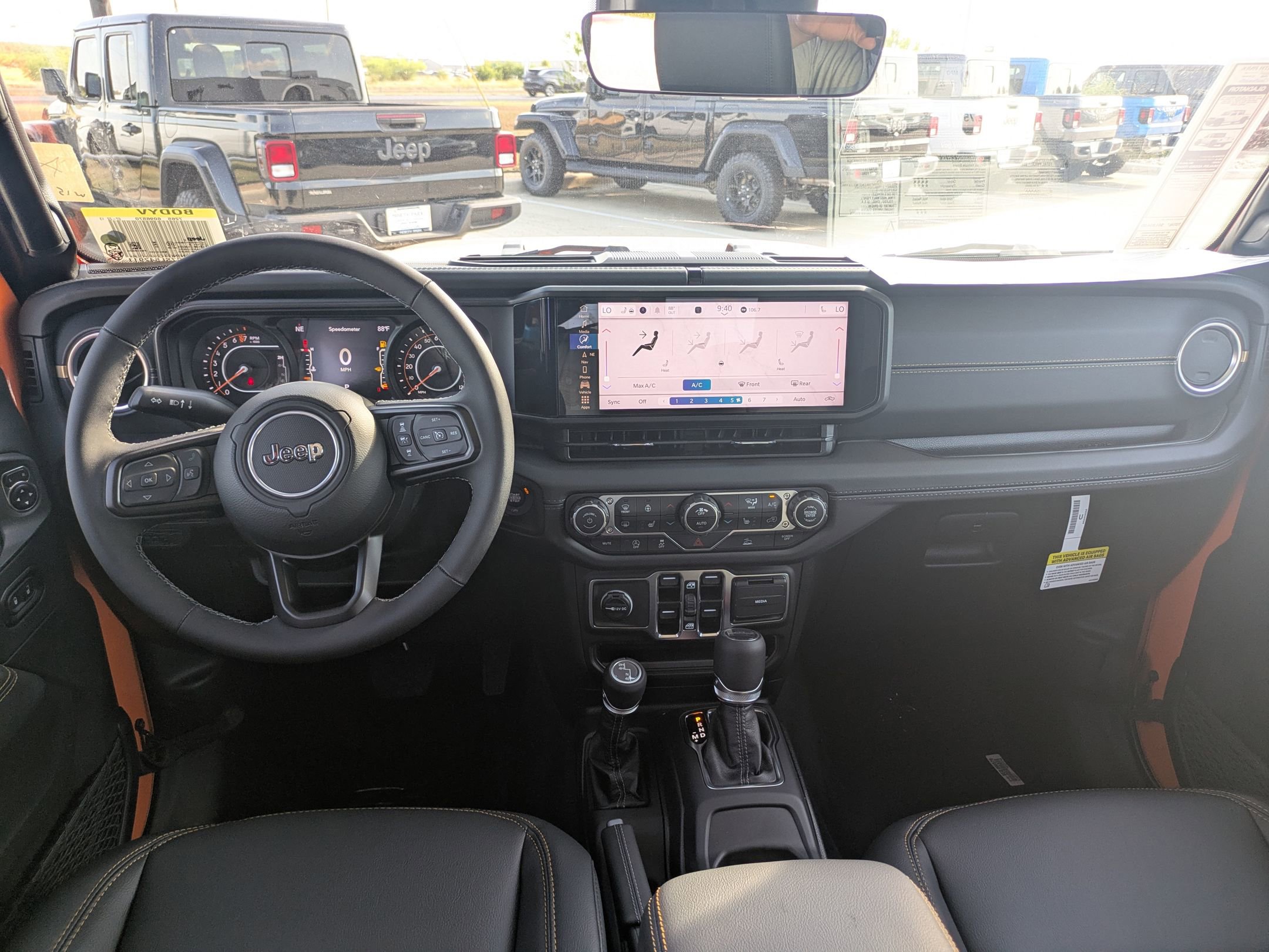 2025 Jeep Gladiator Sport photo 12