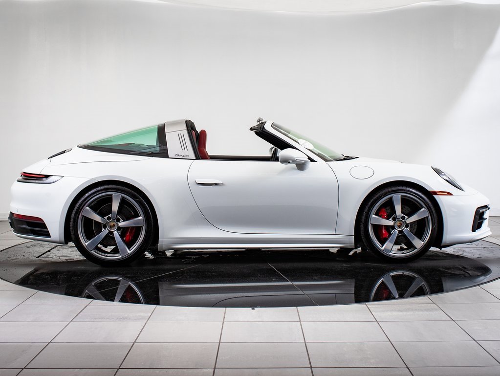 2024 Porsche 911 Targa 4S photo 9