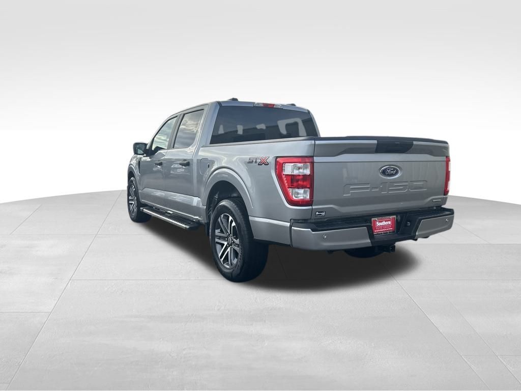 2023 Ford F-150 XL photo 2