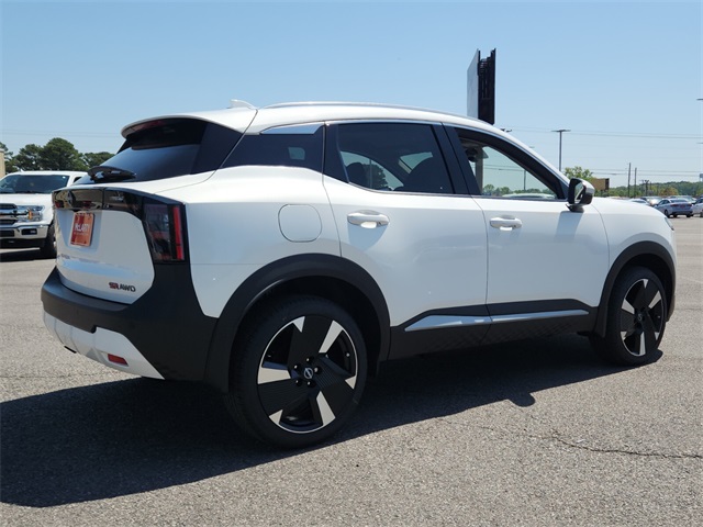 2025 Nissan Kicks SR photo 3